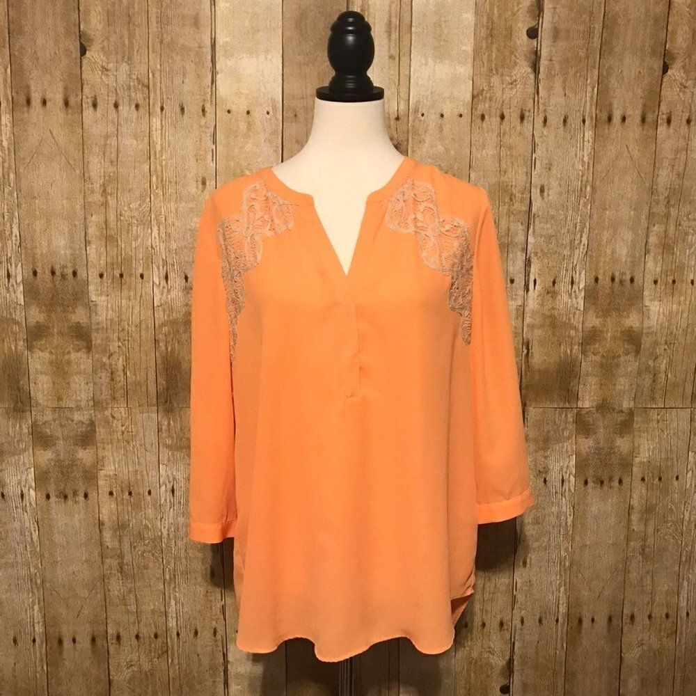 Chico's sz 1‎ M 8 Peach Lace Trim Blouse